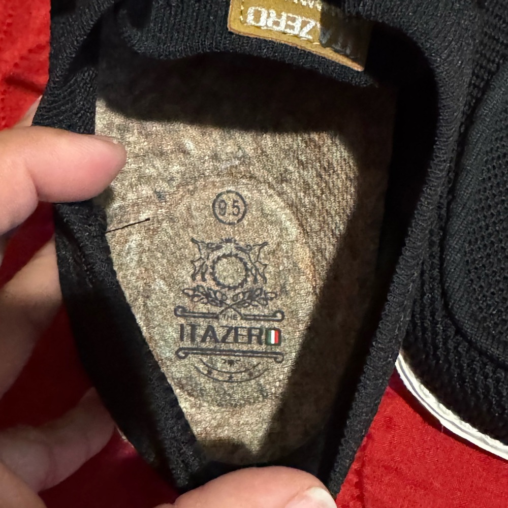 NWOT Itaero Black Women's shoes - Picture 3 of 6